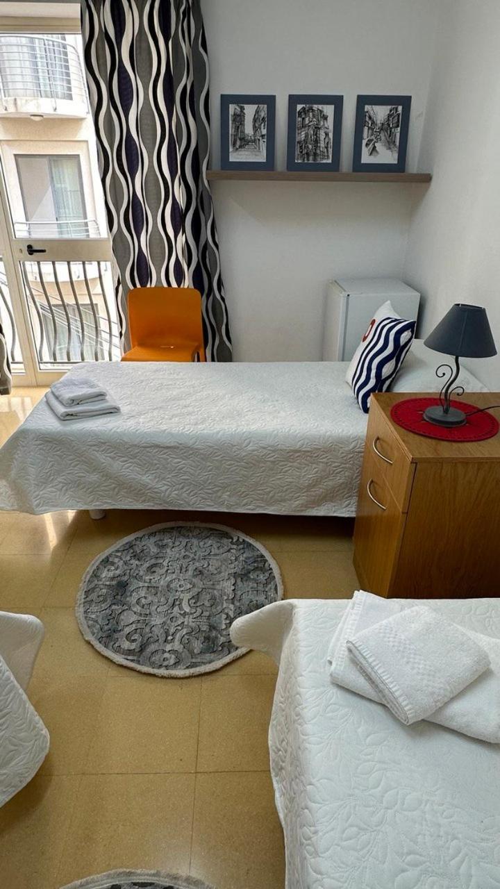 Malta Crown Guesthouse Saint Julian's Luaran gambar