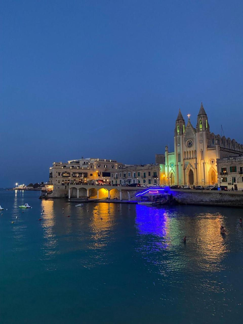Malta Crown Guesthouse Saint Julian's Luaran gambar