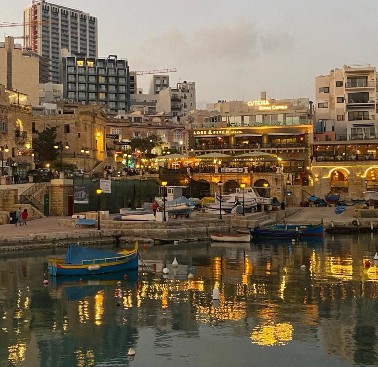 Malta Crown Guesthouse Saint Julian's Luaran gambar