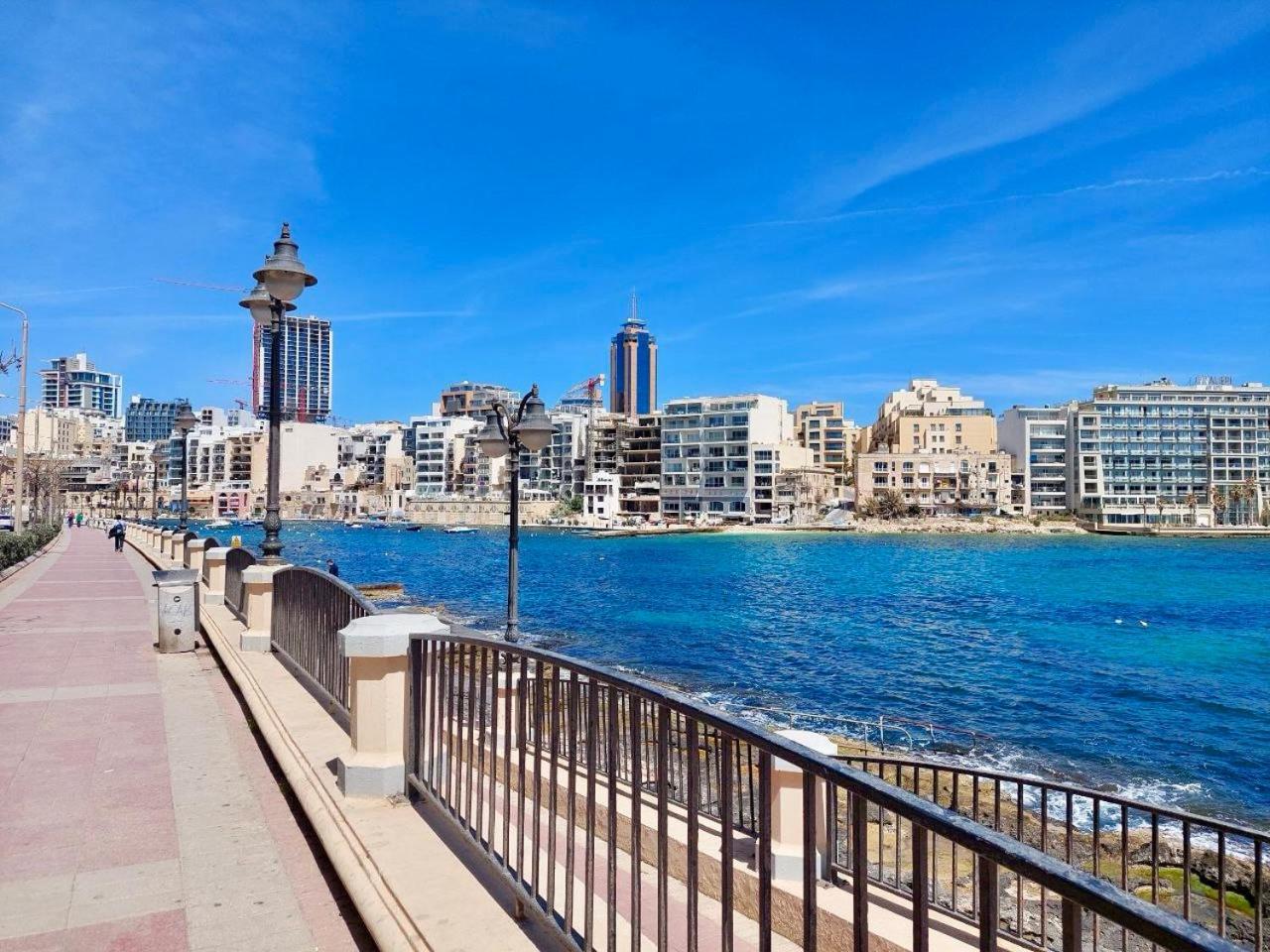Malta Crown Guesthouse Saint Julian's Luaran gambar