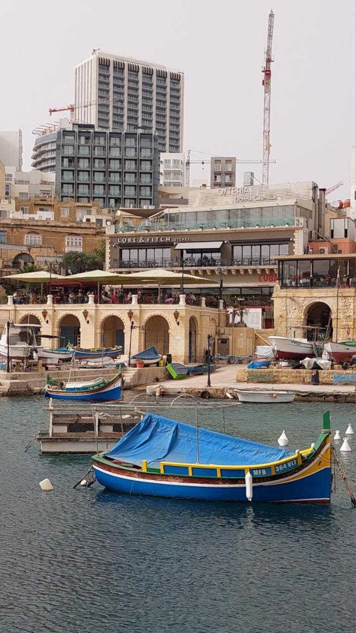 Malta Crown Guesthouse Saint Julian's Luaran gambar