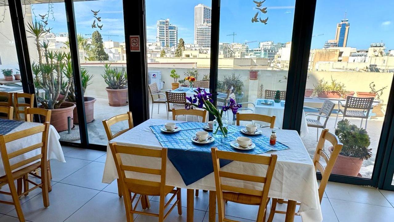 Malta Crown Guesthouse Saint Julian's Luaran gambar