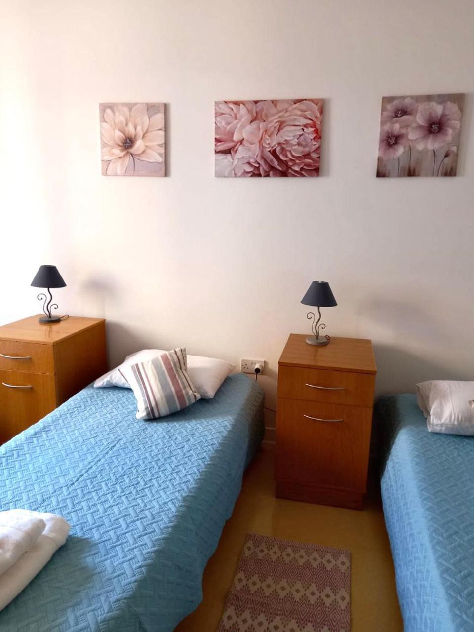 Malta Crown Guesthouse Saint Julian's Luaran gambar